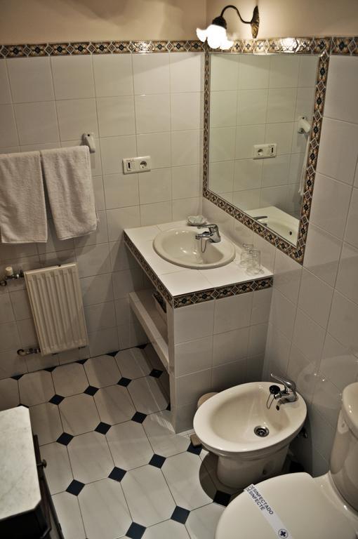 A Bouza Guest House Samieira Room photo